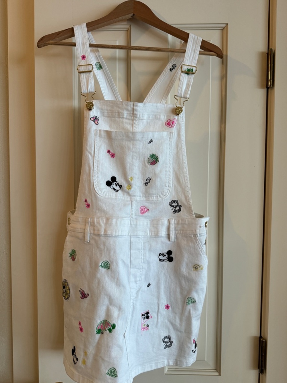 Lilly Pulitzer White Embroidered Overall Skirt with Multi-Color Motifs - Picture 6 of 7
